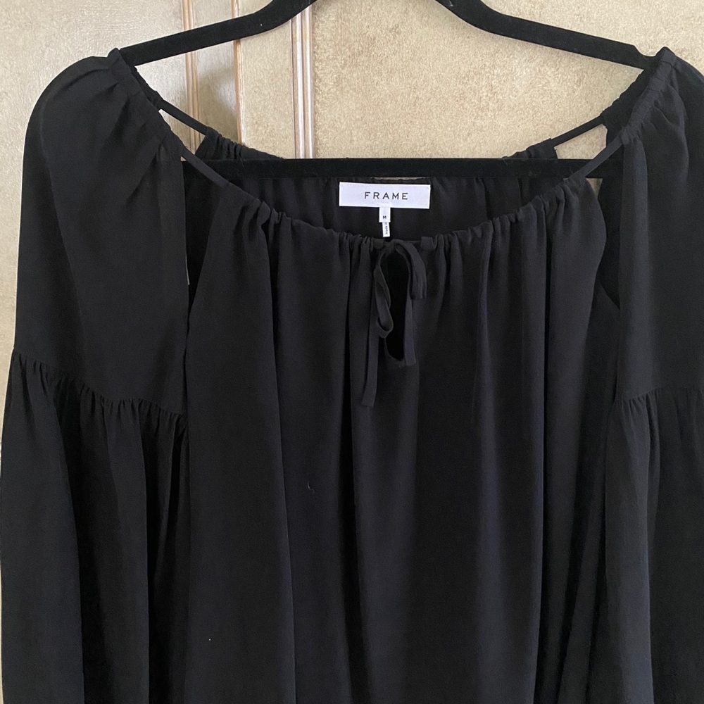 FRAME NWOT black gathered cut out blouse size M
